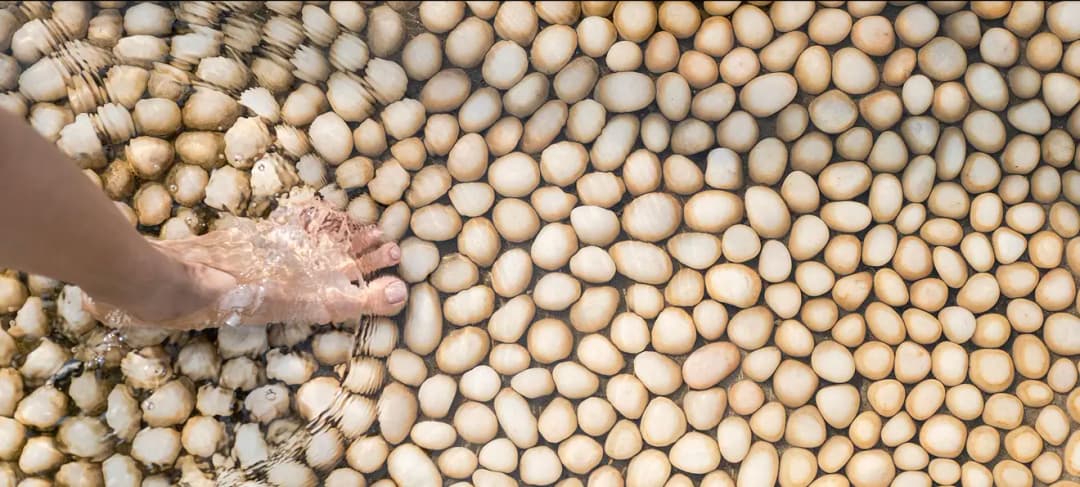 Uses natural therapies that